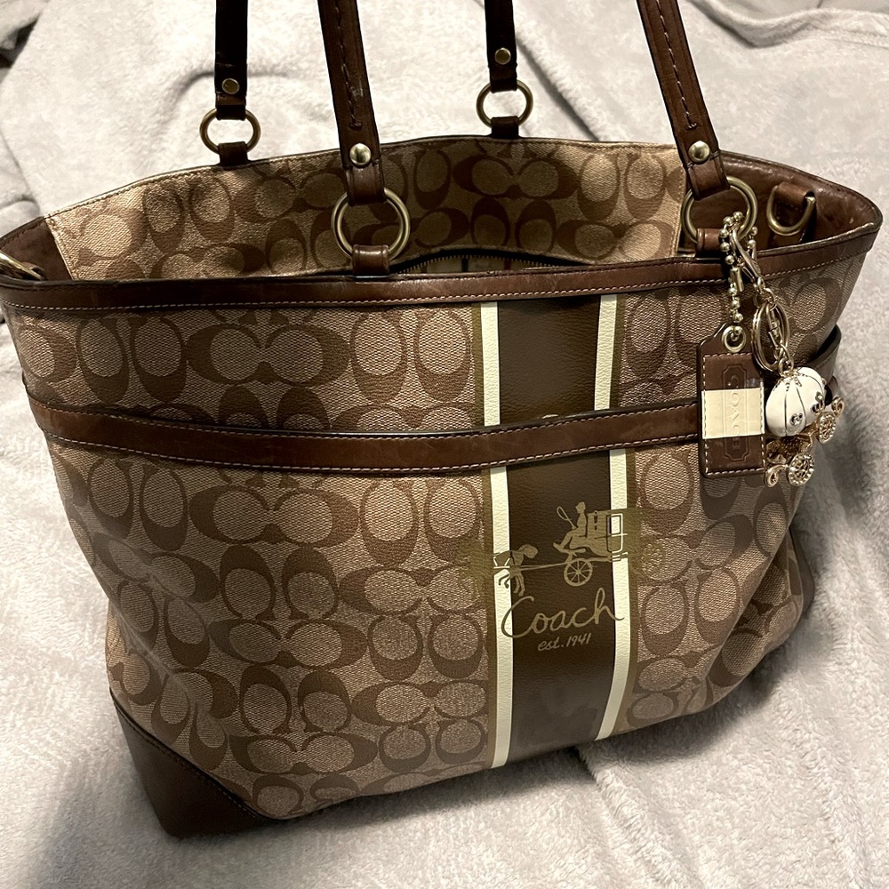 COACH DIAPER BAG OR PURSE